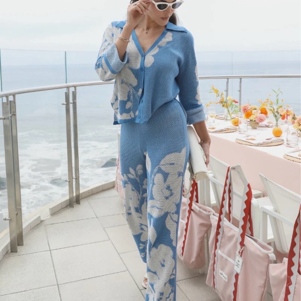 Misa Los Angeles Liam Floral Blue and White Knit Pants size M - Picture 2 of 13